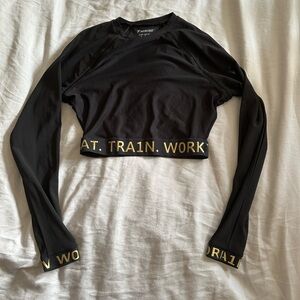 Black Long Sleeve Crop Top